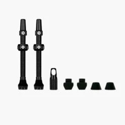 Muc-Off Kit Paire De Valves Tubeless V2 60MM -Vélos Composants Magasin muc off kit paire de valves tubeless v2 60mm inner tube murovalvv260 3 43092 7
