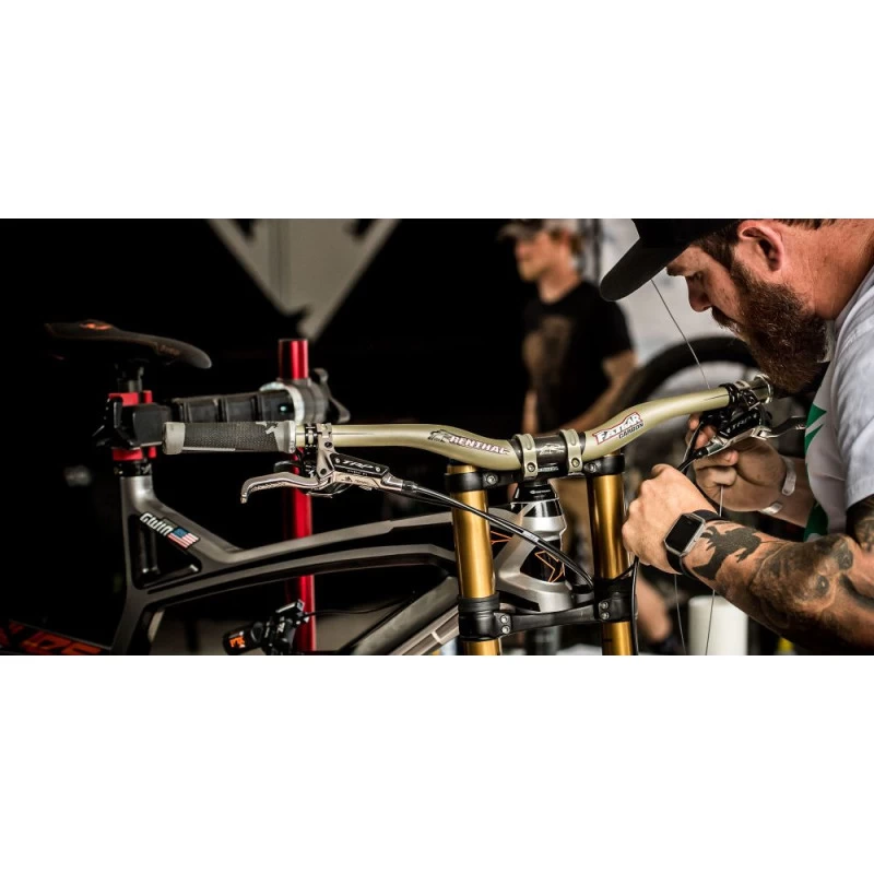 Renthal Fatbar DH Carbon 35MM 800MM Cintre 4 Renthal Fatbar DH Carbon 35MM 800MM Cintre – Image 4