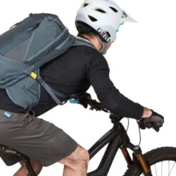 Thule Rail 18L Sac D'hydratation 13 Thule Rail 18L Sac D'hydratation -Vélos Composants Magasin thule rail 18l sac dhydratation backpacks 3204482 3 39462 6